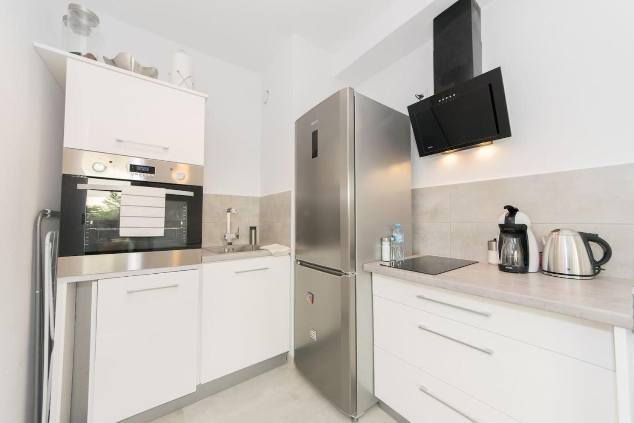 Cosy Studio With Private Garage P4You Pl Apartment Krakow Ngoại thất bức ảnh