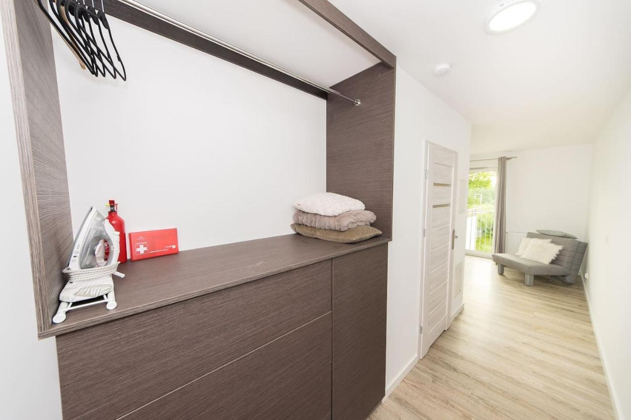 Cosy Studio With Private Garage P4You Pl Apartment Krakow Ngoại thất bức ảnh